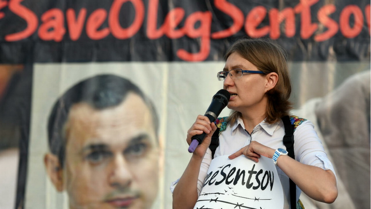 Сестра Сенцова убежала из Украины